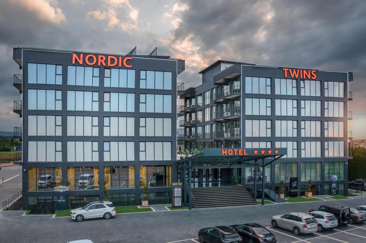Hotel Nordic Twins & Wellness Rădăuţi Exterior foto
